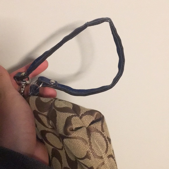 Coach Wristlet - Picture 4 of 5